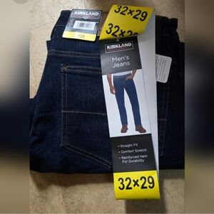 Kirkland Men's Straight Fit Blue Jeans nwt